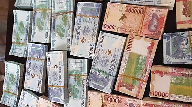 Crise de liquidité : vers une injonction de billets en Guinée